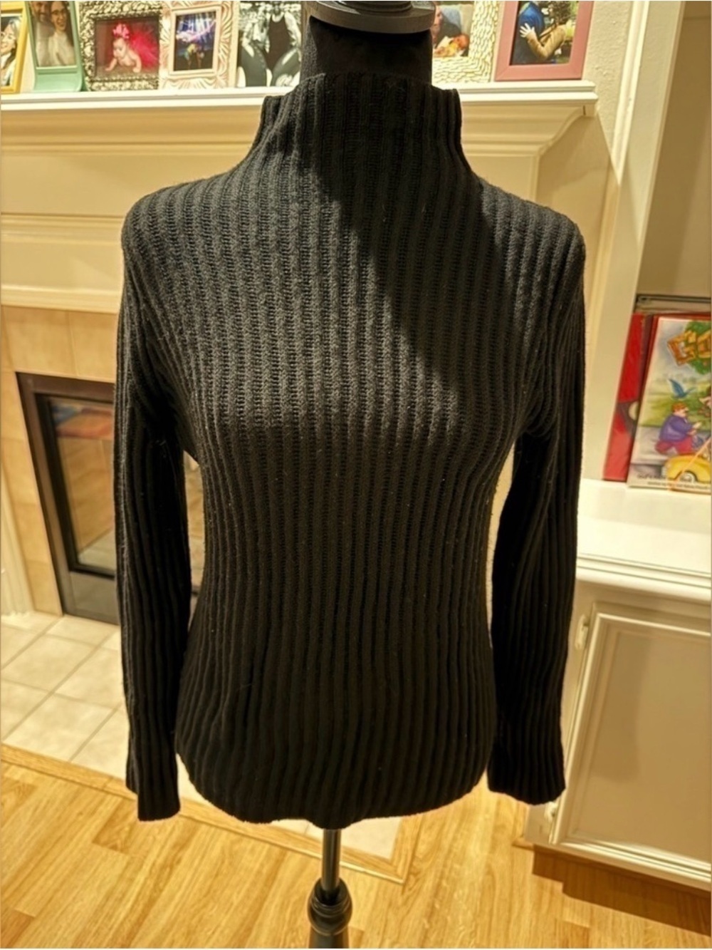 Loro Piana Black Cashmere Ribbed Turtleneck Sweater - Picture 5 of 9